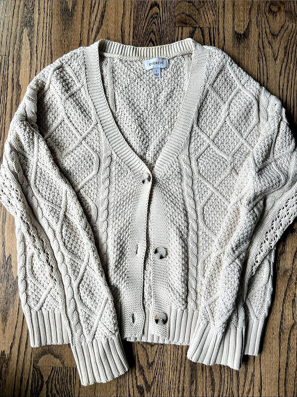 EVEREVE Cable Knit Cardigan in Cream Size Small Like New